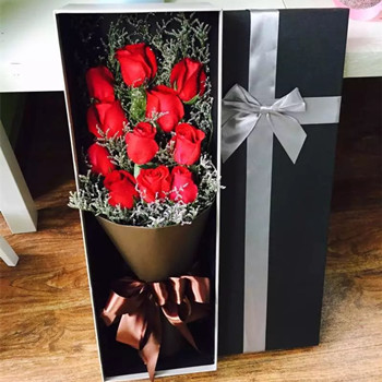 Romantic roses box